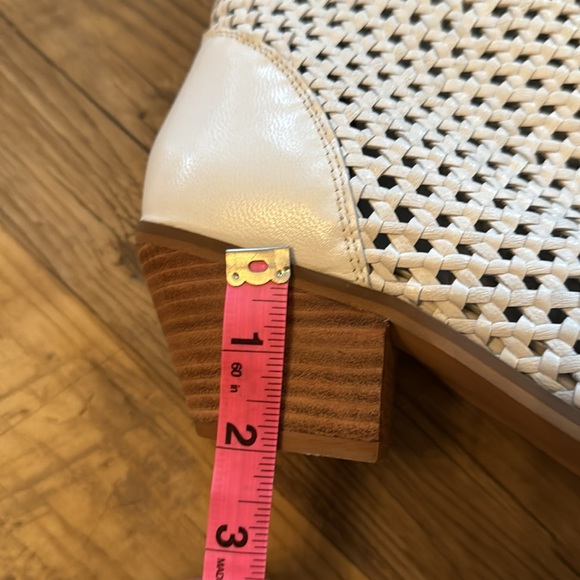 Coconuts by Matisse Golden Hour White Leather Western Side Boots Size 7 - Picture 9 of 9